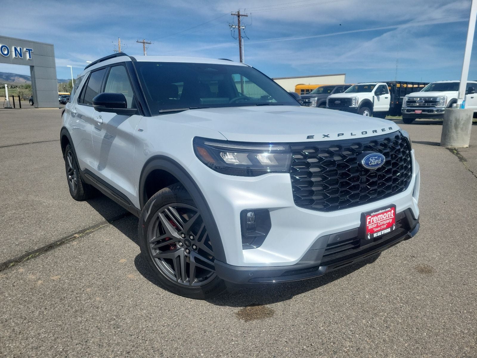 2026 Ford Explorer ST-LINE 4WD's photo