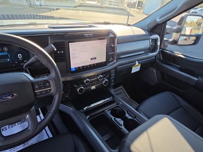 2027 Ford F-350SD Lariat