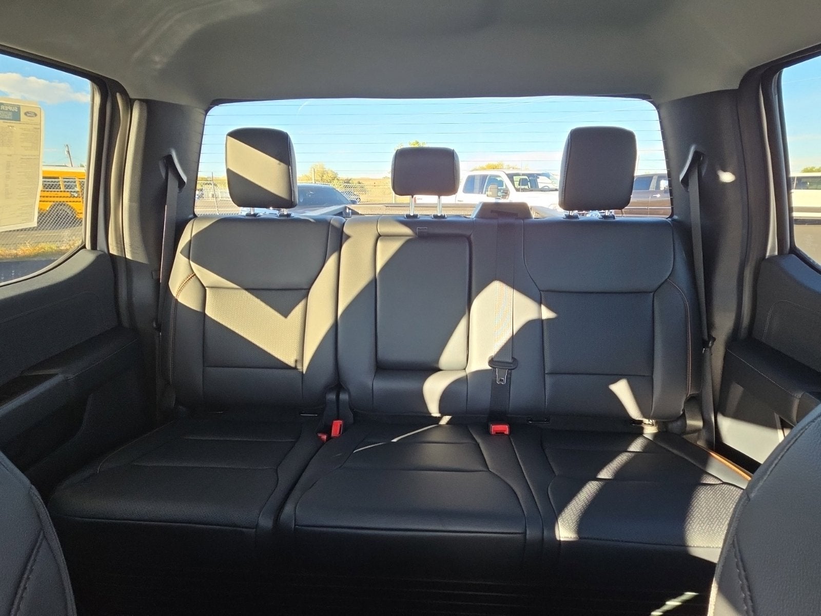 2027 Ford F-350SD Lariat