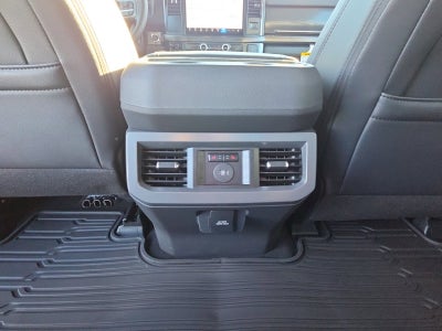 2027 Ford F-350SD Lariat