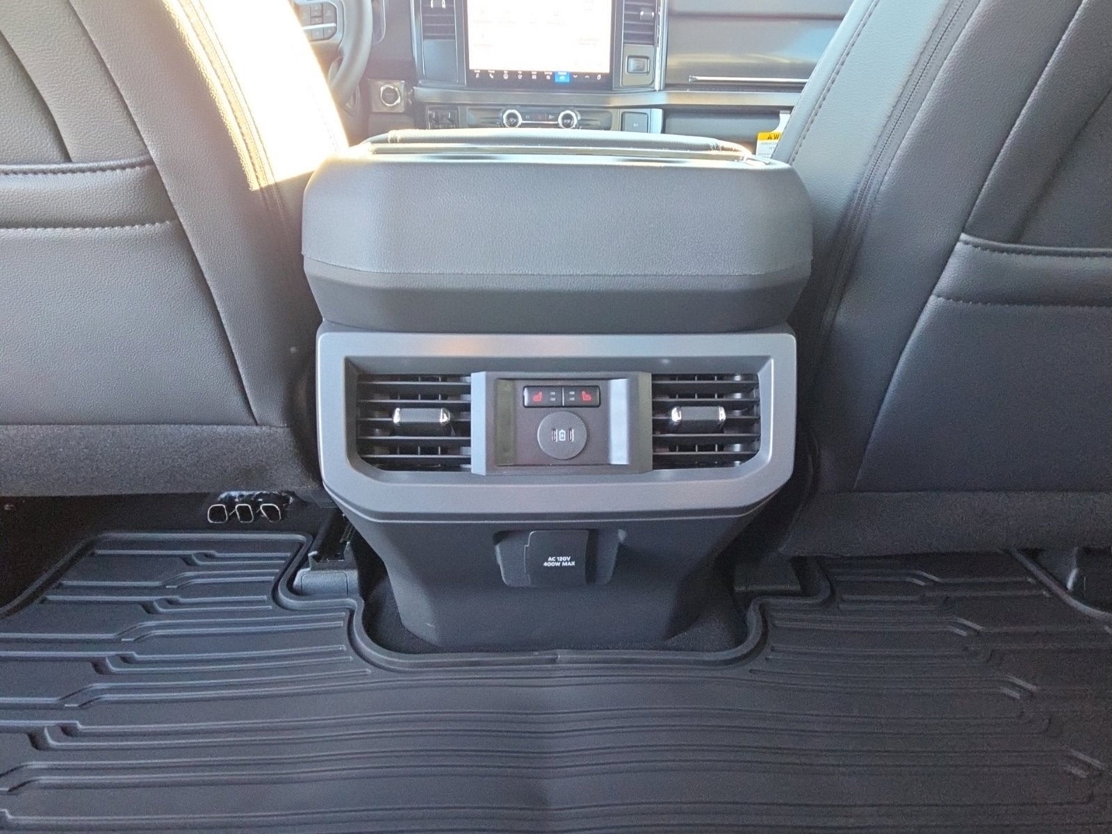 2027 Ford F-350SD Lariat