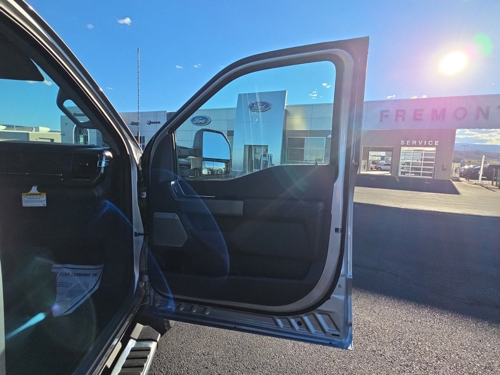 2027 Ford F-350SD Lariat