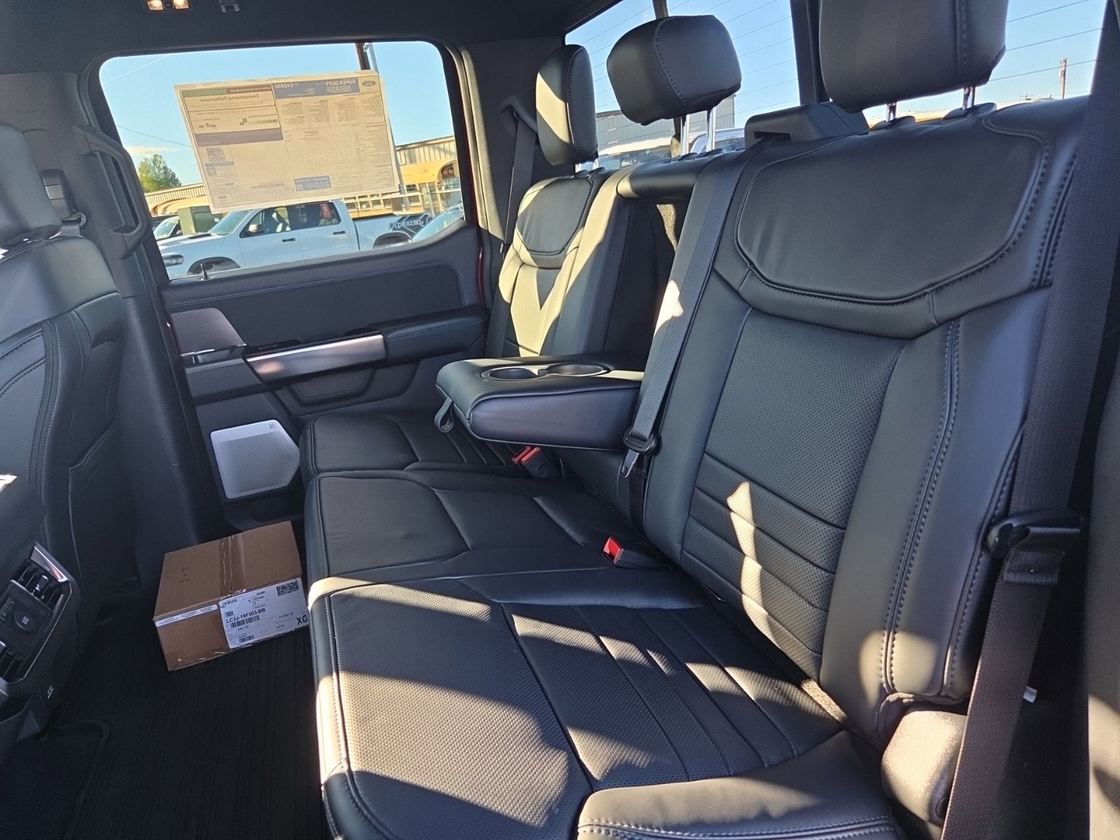 2027 Ford F-350SD Platinum
