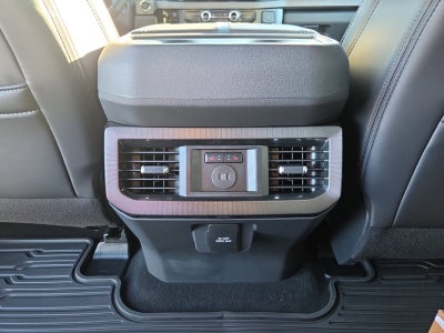 2027 Ford F-350SD Platinum