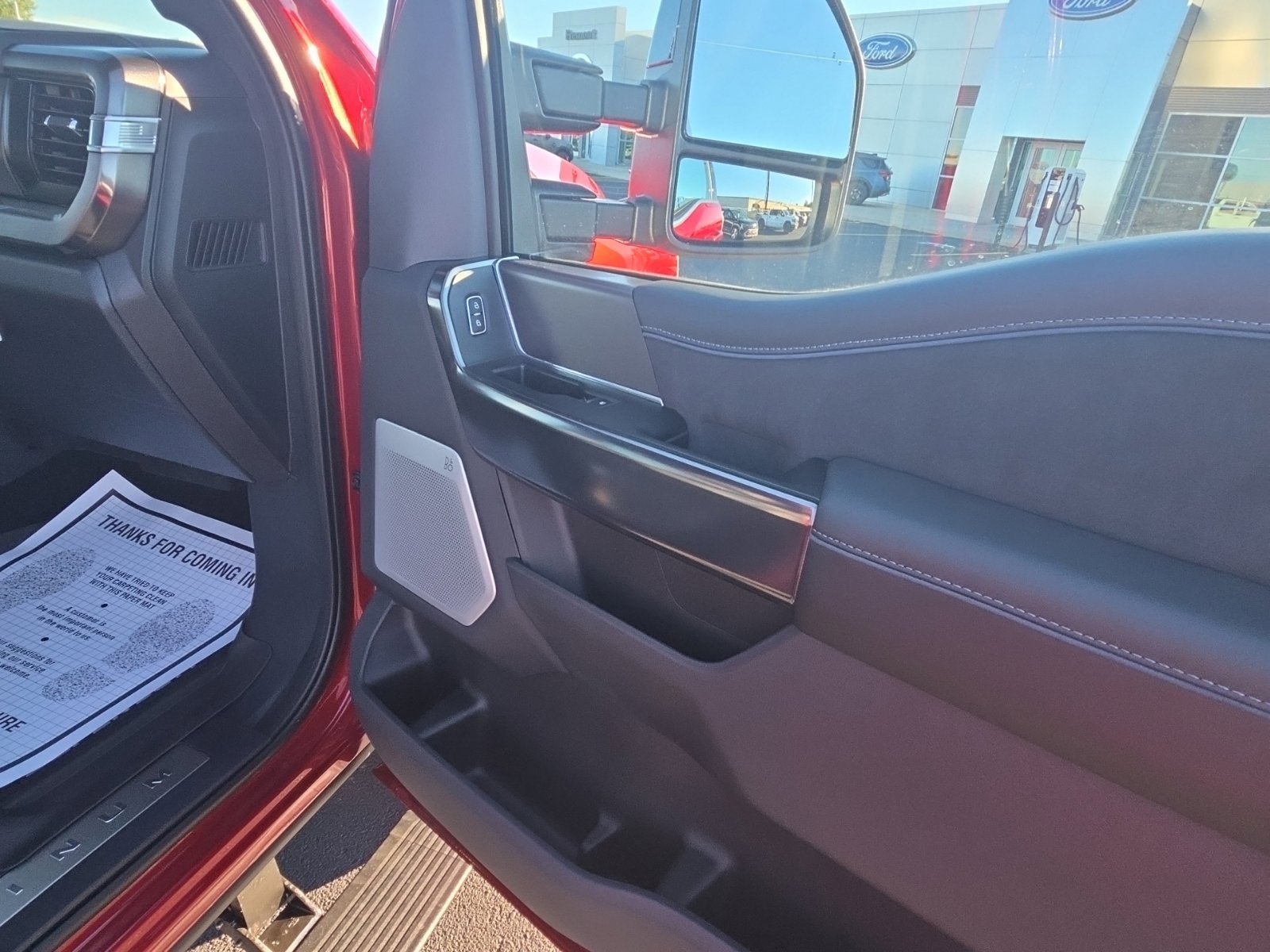 2027 Ford F-350SD Platinum