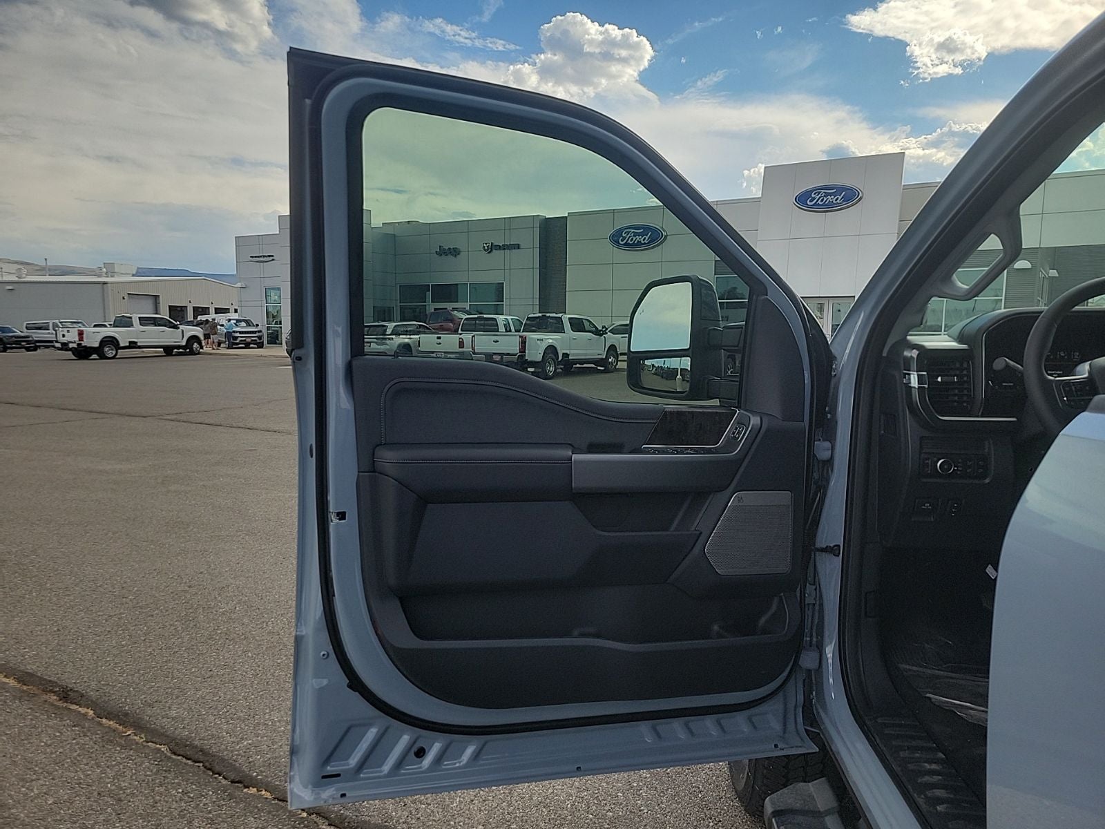 2026 Ford F-350 Super Duty Lariat - Photo 14