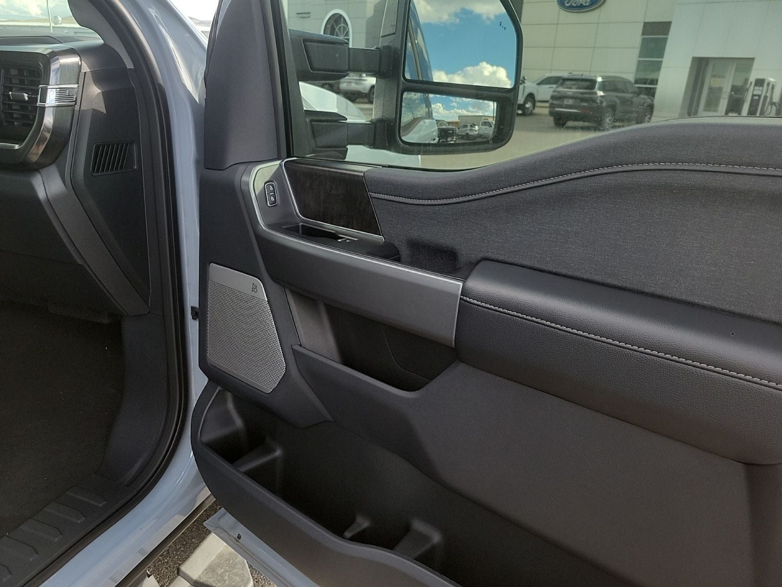 2026 Ford F-350 Super Duty Lariat - Photo 61