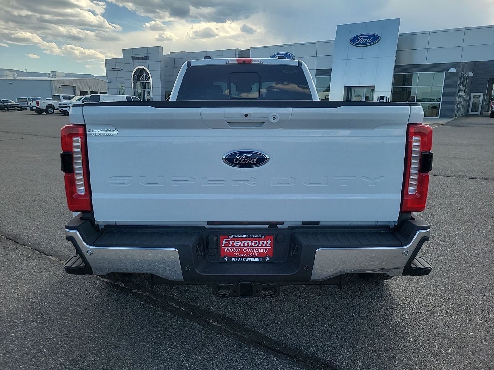 2026 Ford F-350SD Lariat DRW