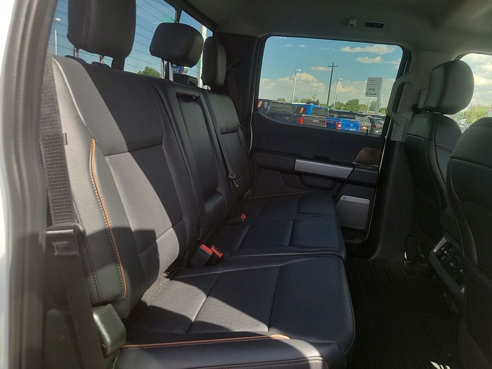 2026 Ford F-350SD Lariat DRW