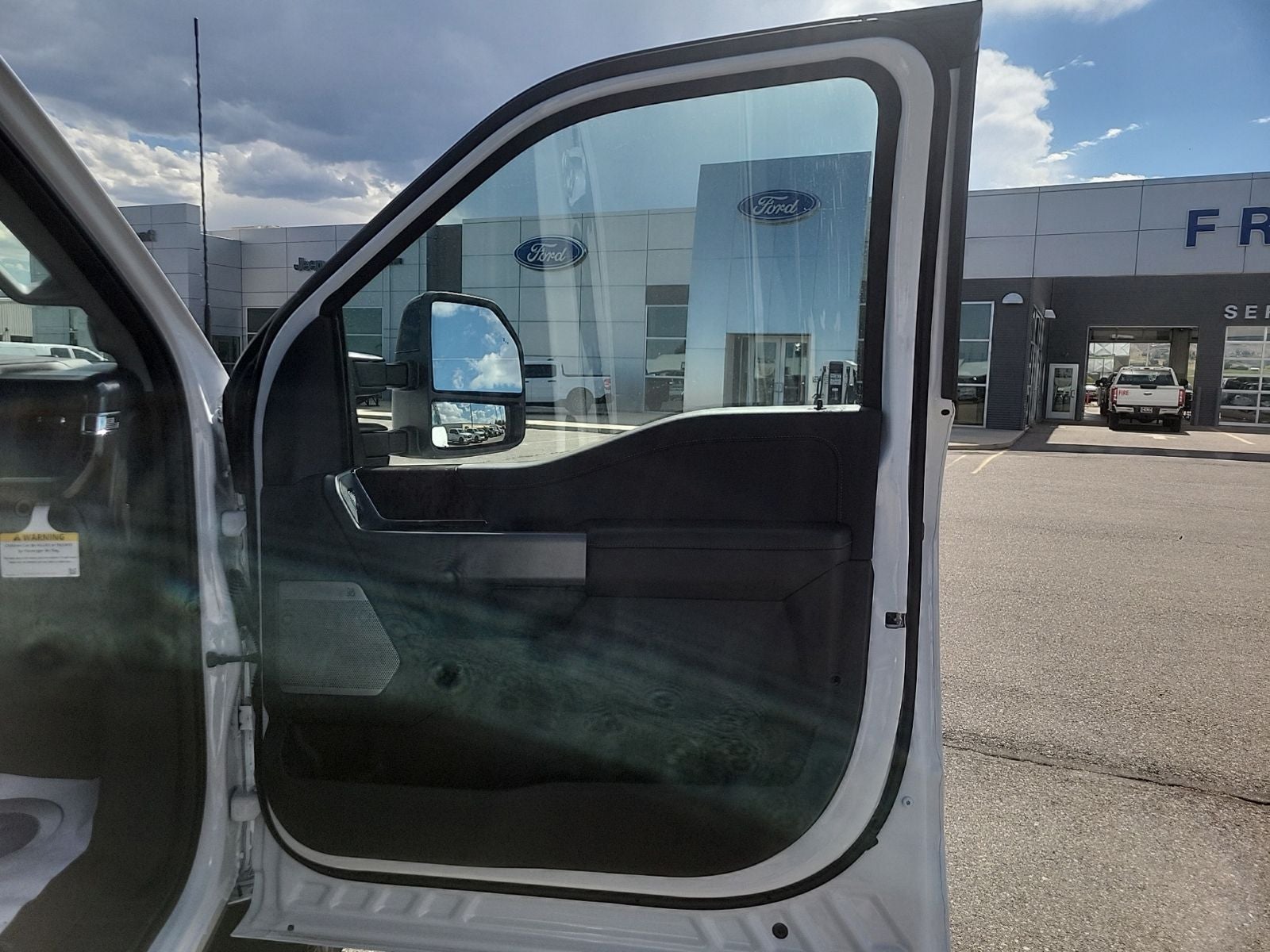 2026 Ford F-350SD Lariat DRW