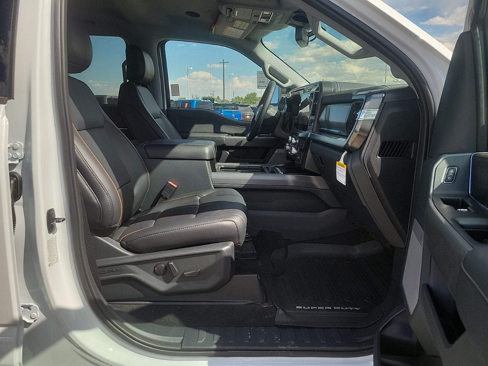 2026 Ford F-350SD Lariat DRW
