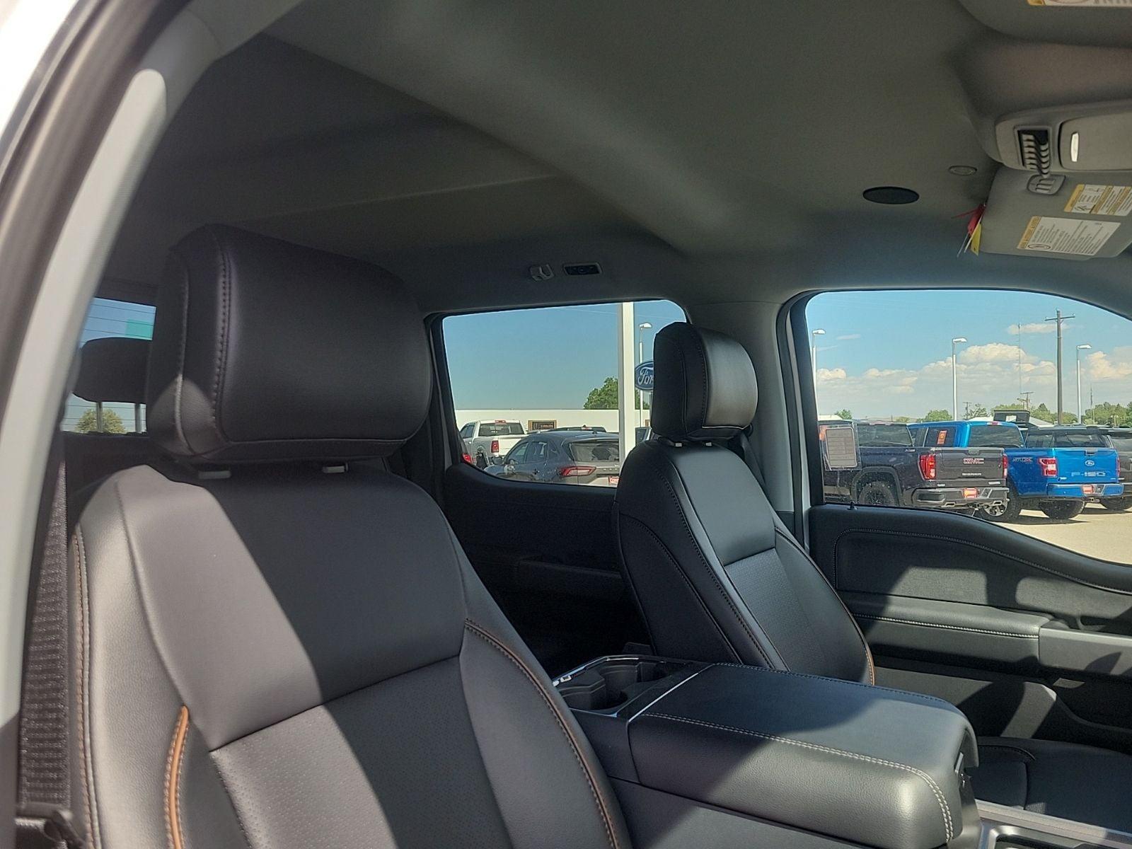 2026 Ford F-350SD Lariat DRW