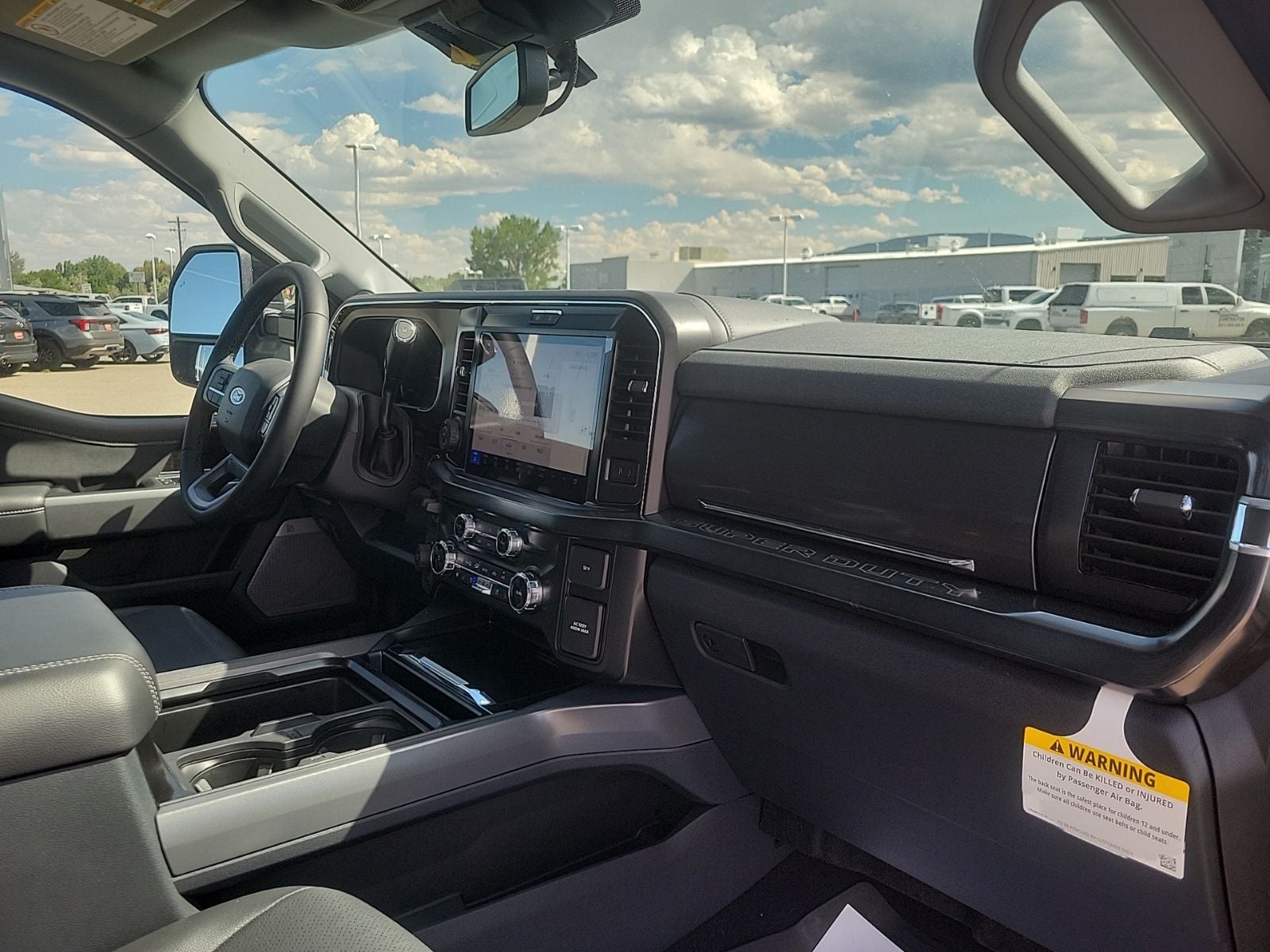 2026 Ford F-350SD Lariat DRW