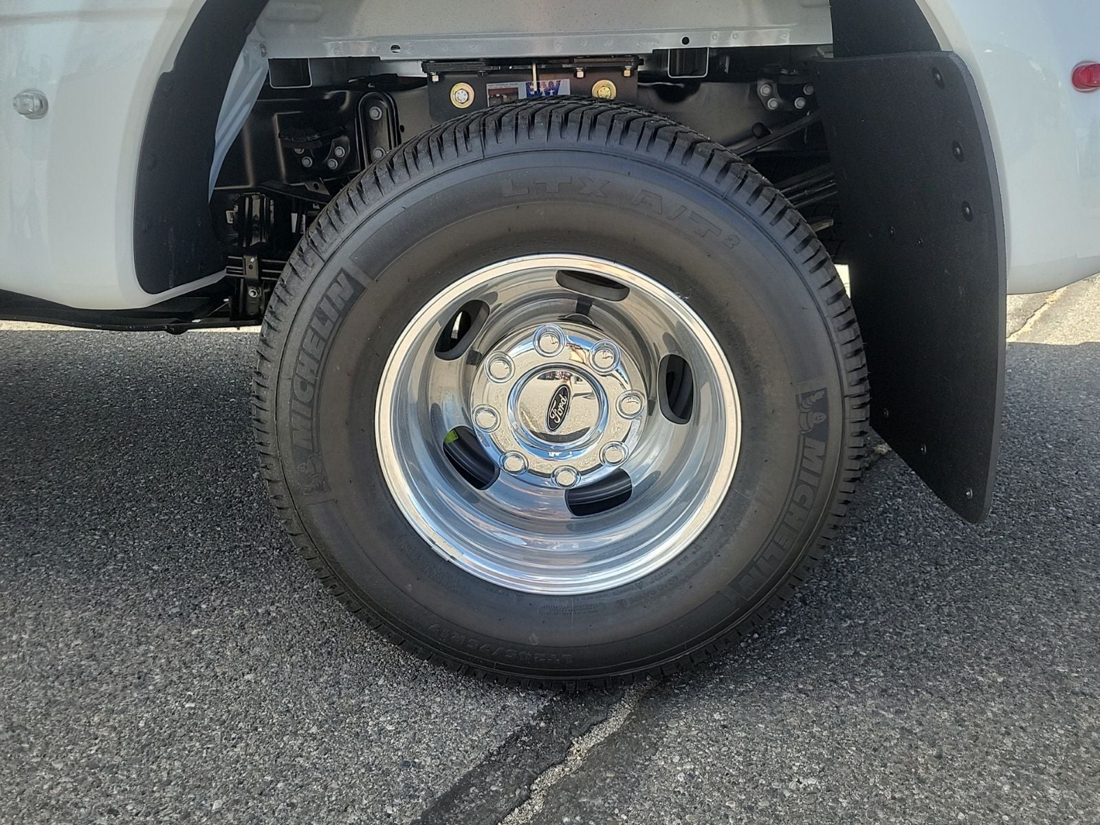 2026 Ford F-350SD Lariat DRW