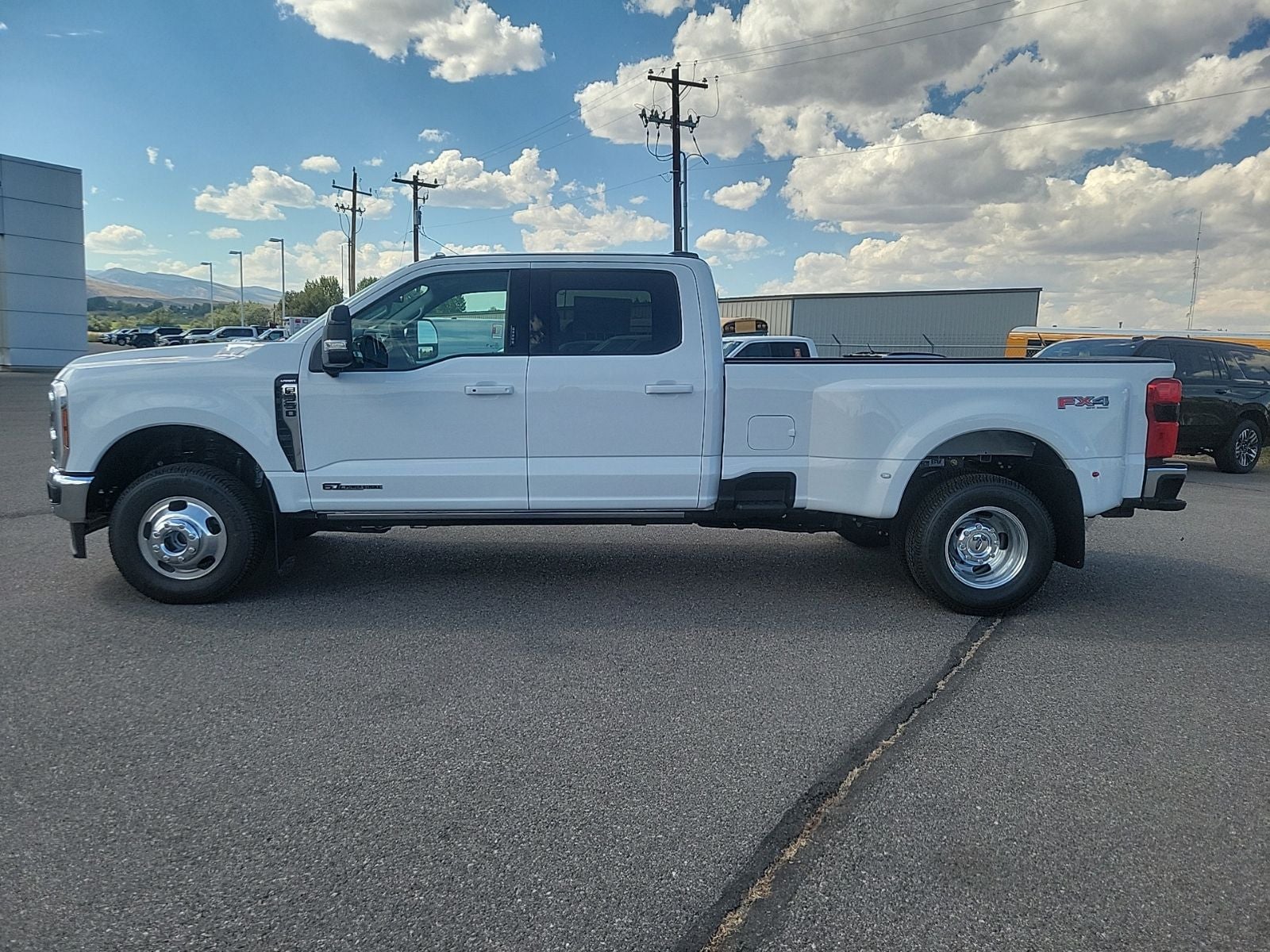 2026 Ford F-350SD Lariat DRW