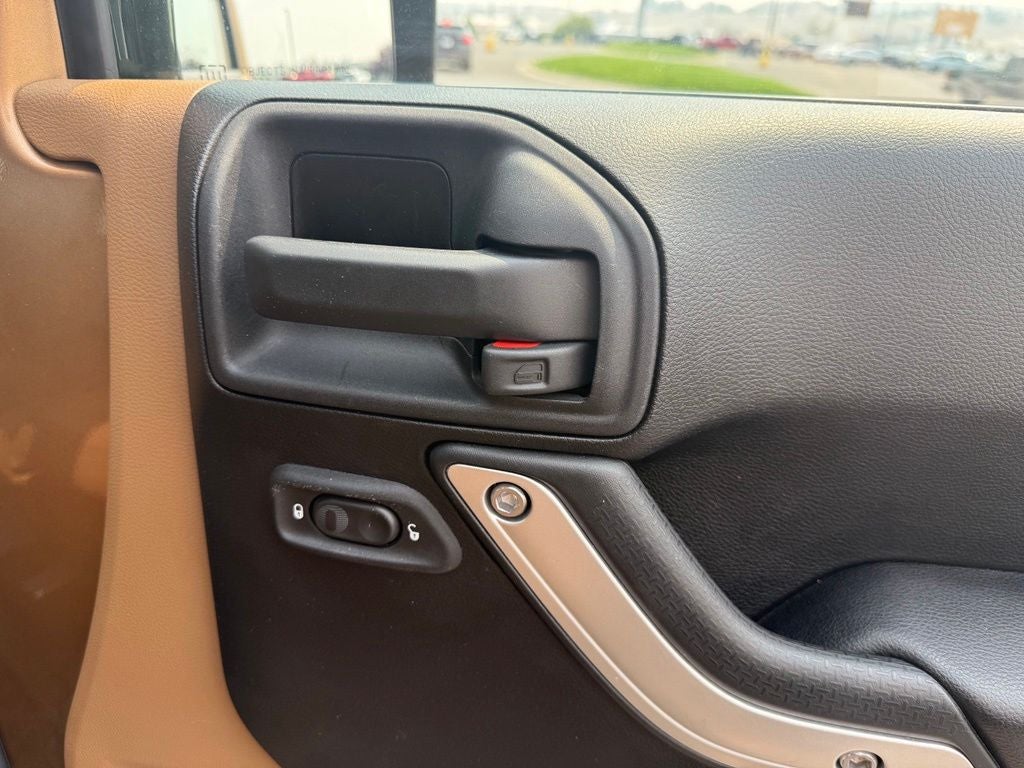 2015 Jeep Wrangler Unlimited Unlimited Sahara