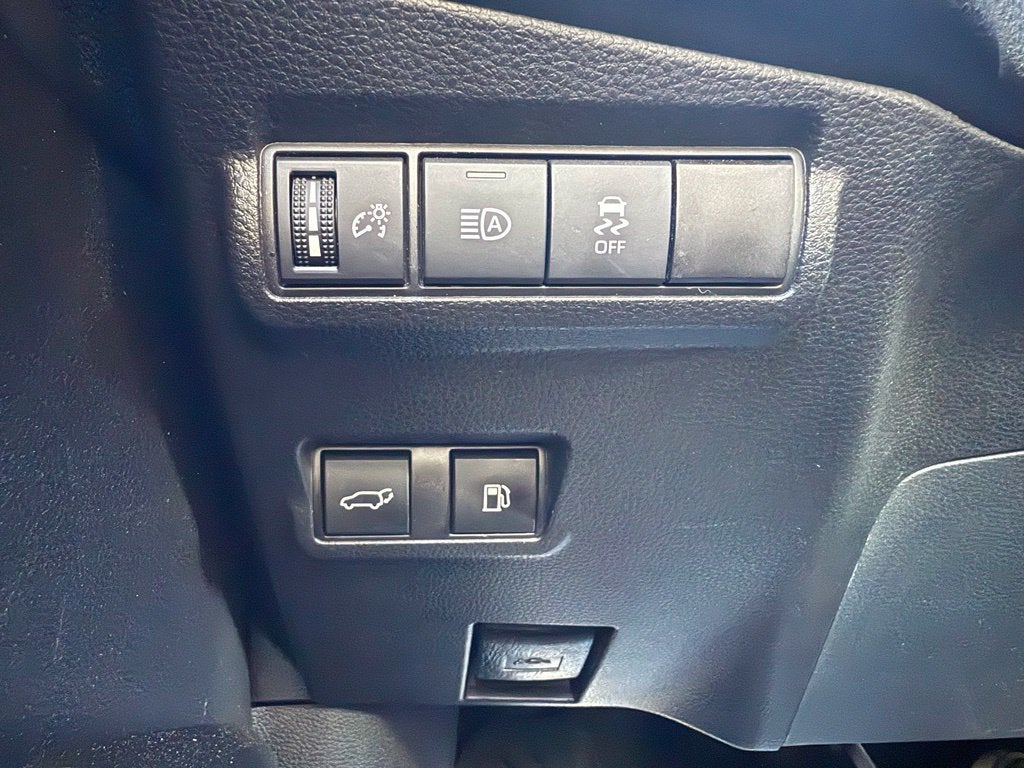 2025 Toyota Corolla Cross Hybrid XSE