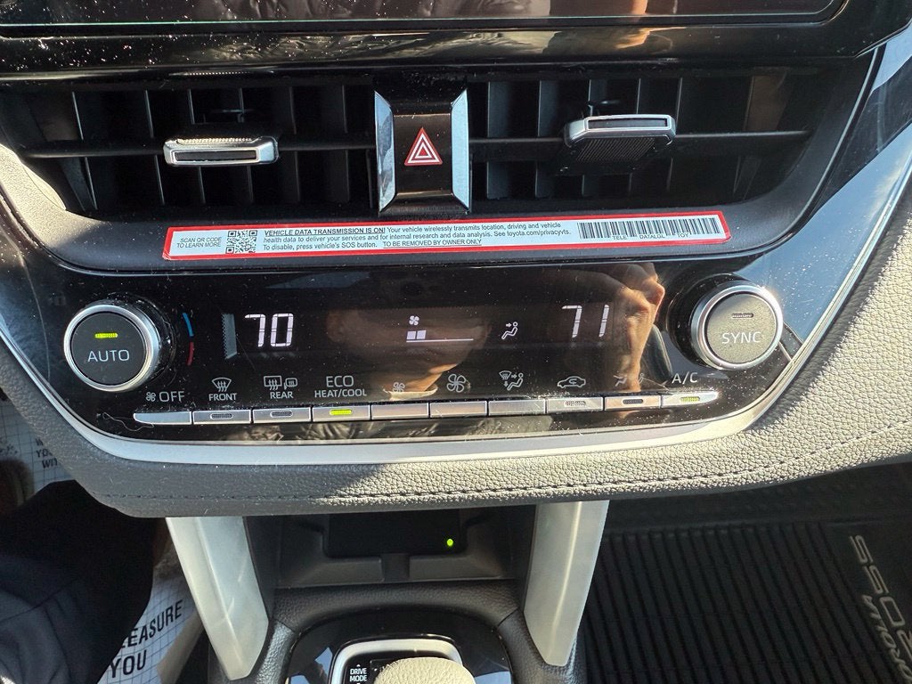 2025 Toyota Corolla Cross Hybrid XSE