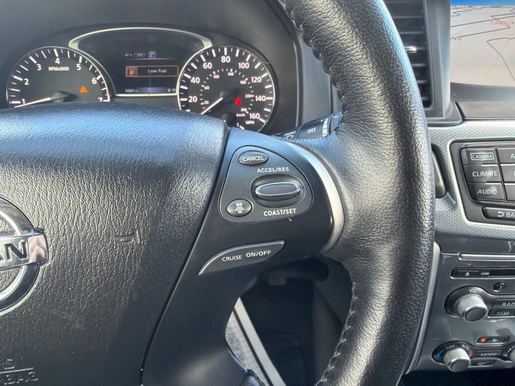 2020 Nissan Pathfinder SL