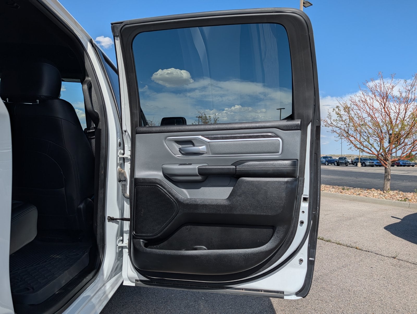 2023 RAM 1500 Big Horn Crew Cab 4x4 5'7' Box