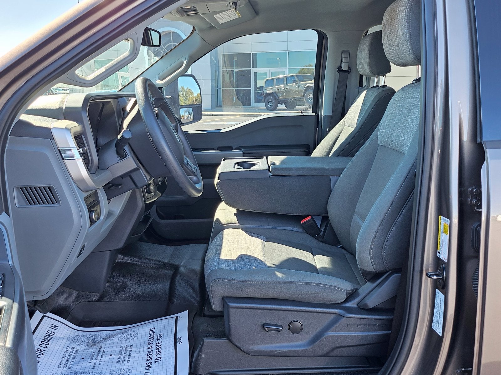 2023 Ford F-450SD XLT