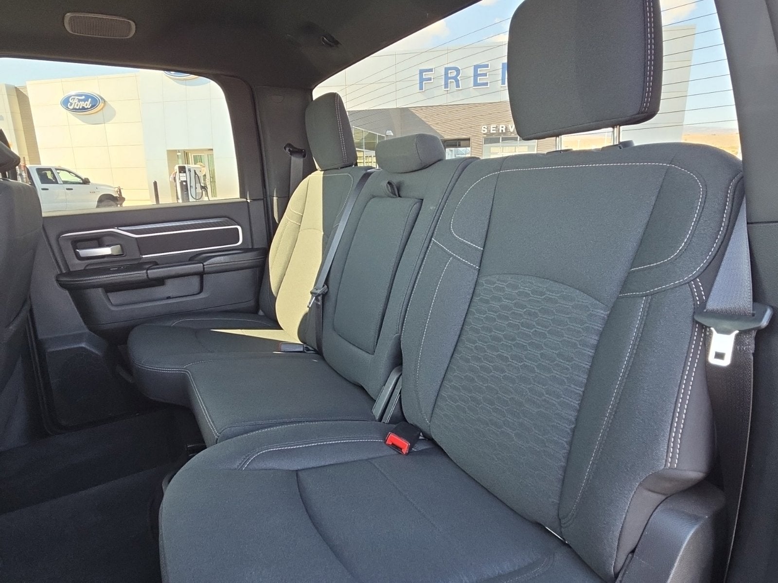 2025 RAM 2500 Big Horn Crew Cab 4x4 6'4' Box