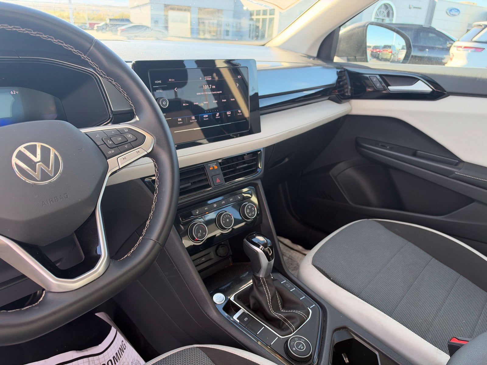2025 Volkswagen Taos 1.5T S